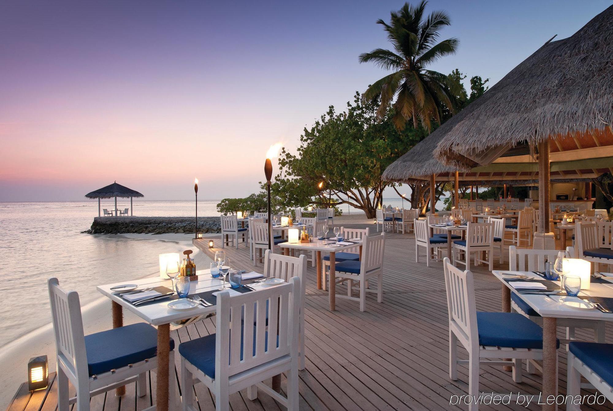 Four Seasons Resort Maldives At Kuda Huraa North Male Atoll Restaurant photo